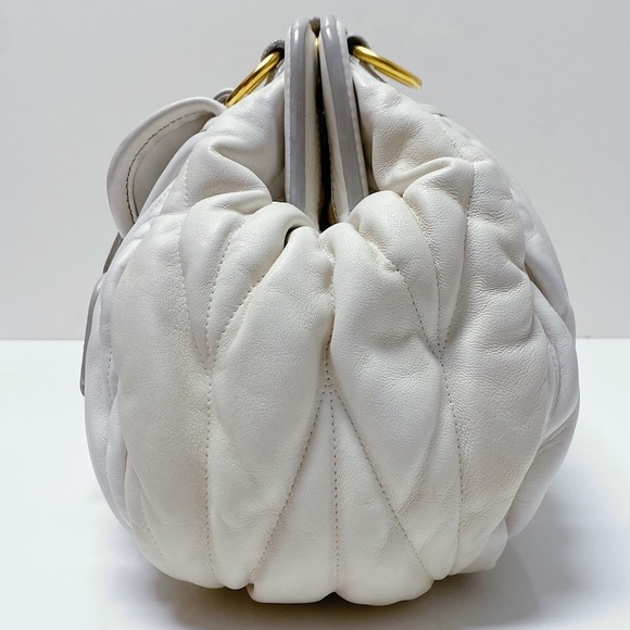 Miu Miu Matelassé Ivory Cream Gold Nappa Leather Large Pouch Clutch Bag Italy - Picture 6 of 13